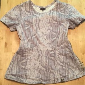Jaanuu snakeskin scrub top
